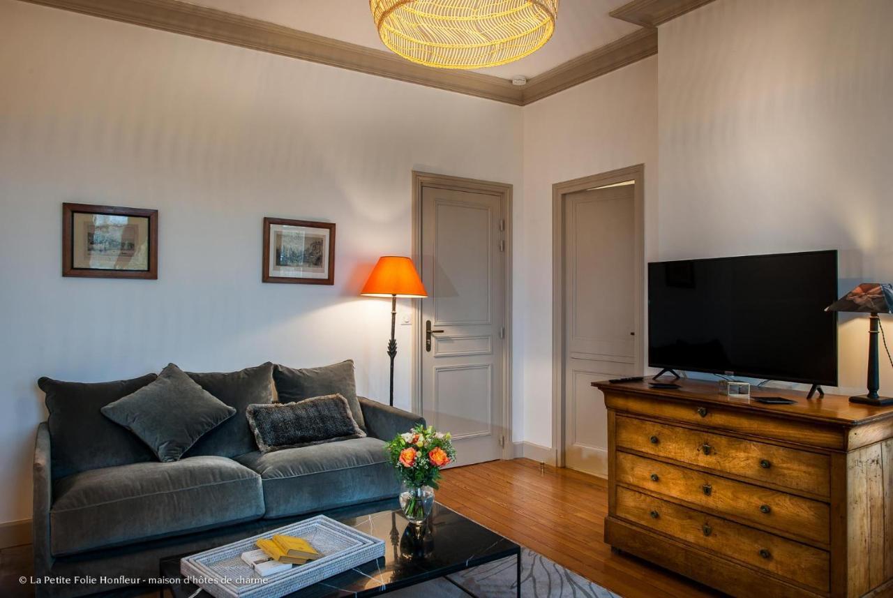 La Petite Folie Bed & Breakfast Онфльор Екстериор снимка