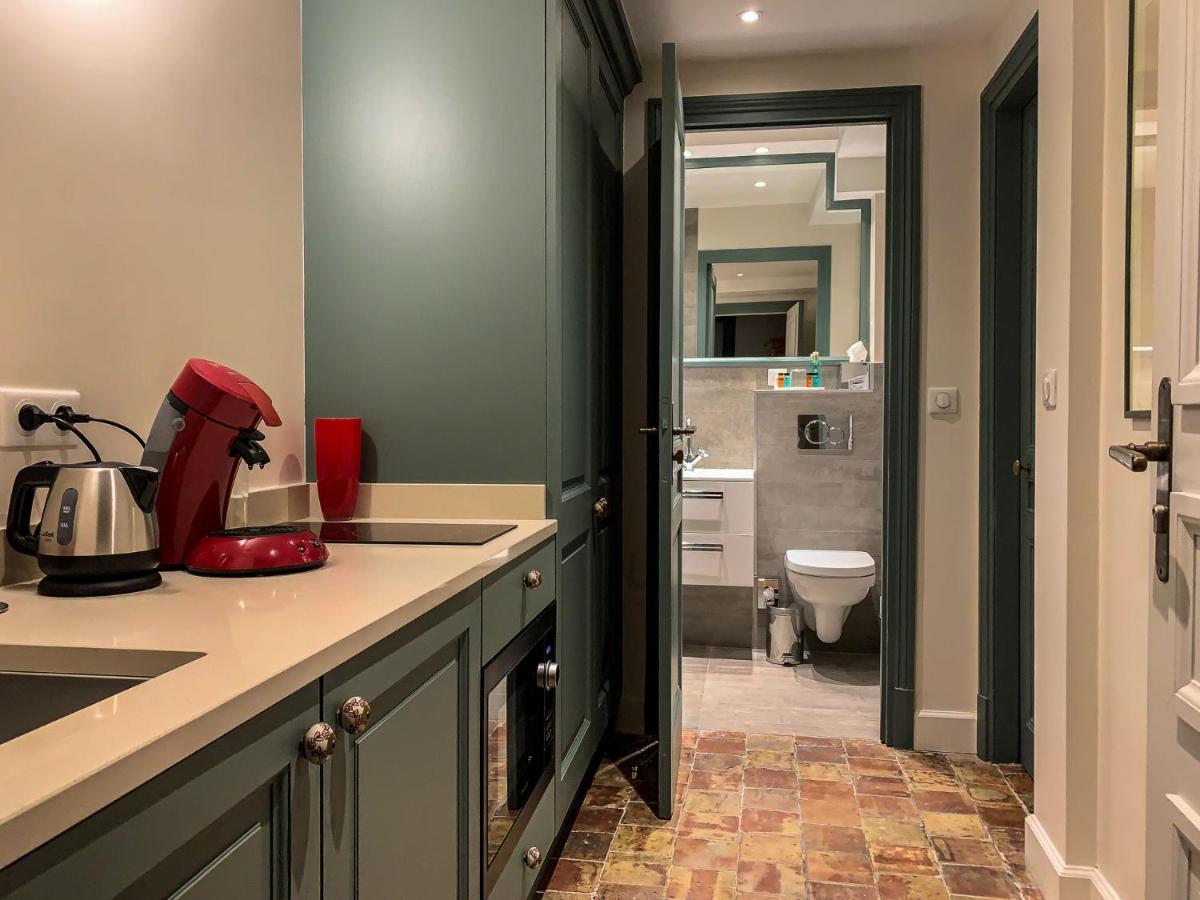 La Petite Folie Bed & Breakfast Онфльор Екстериор снимка